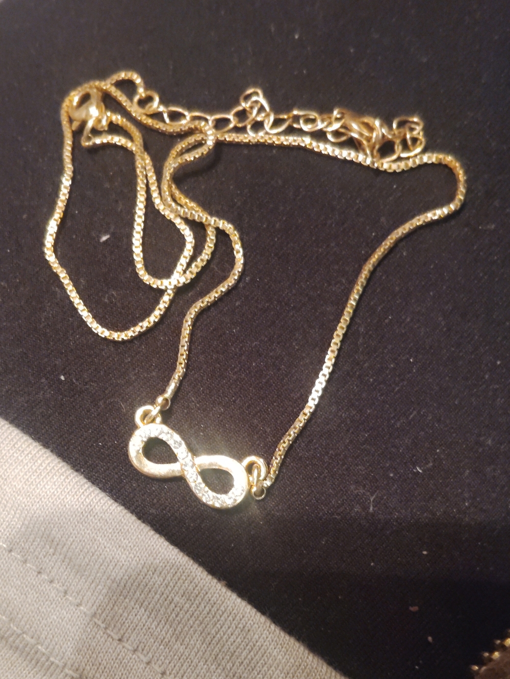Gold Infinity Pendant Necklace - Classic Women Jewelry